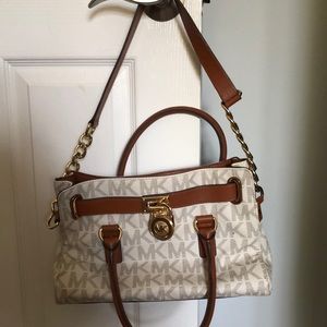 Michael Kors Shoulder Bag